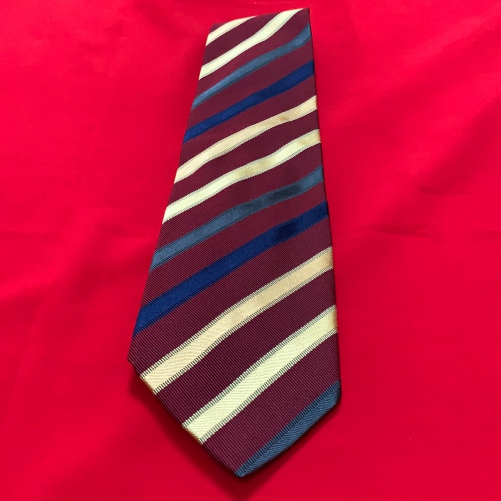 Park Lane Italy silk tie. NWT!